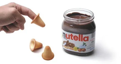 Milk-shake au Nutella avec un biscuit trempé dedans